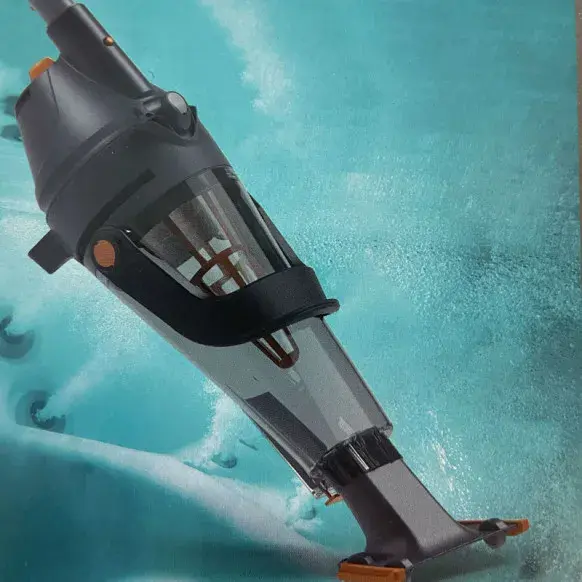 aspirateur-pour-piscine-et-spa-rechargeable-vektro-pro (2).webp